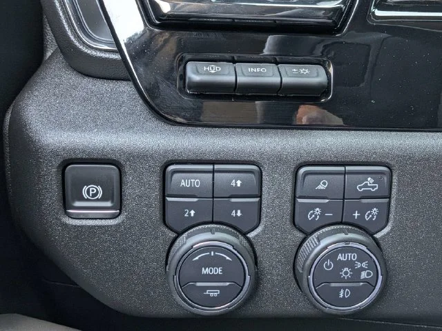 Used 2025 Gray Chevrolet ZR2 image 26