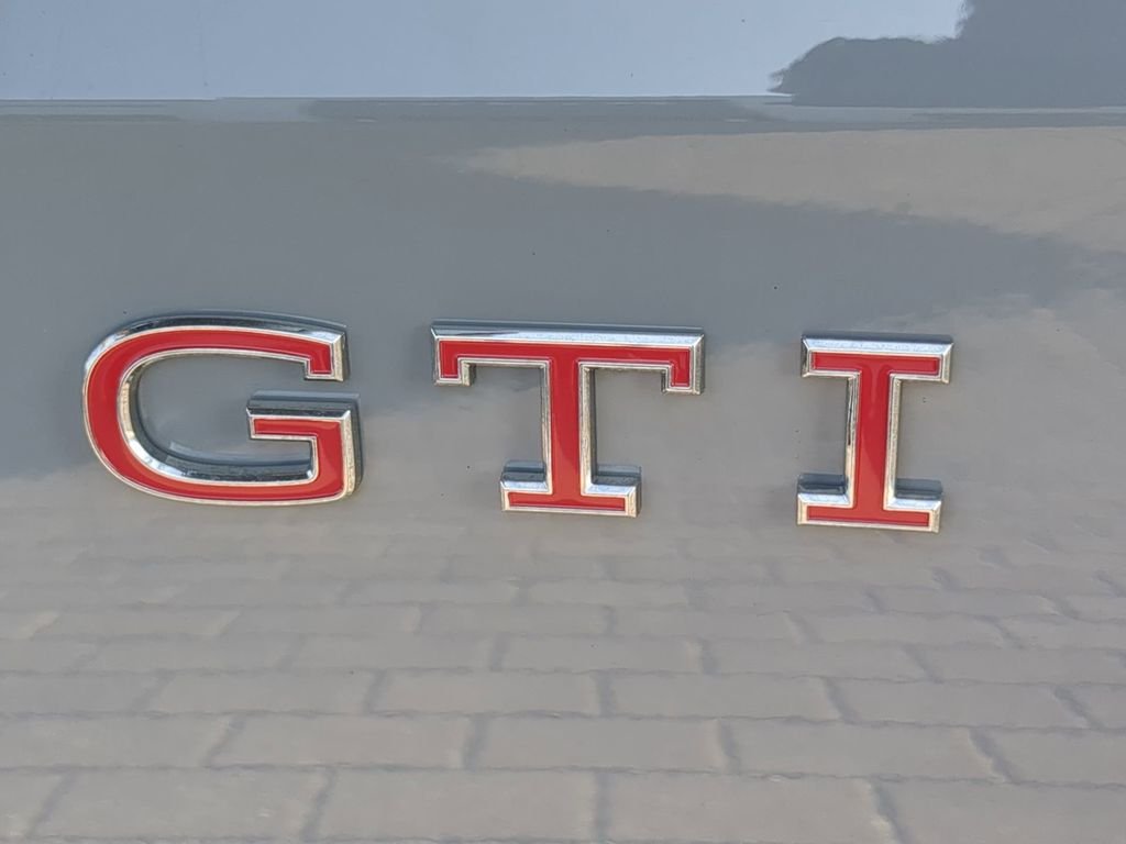 2026 Volkswagen Golf GTI SE - Photo 10