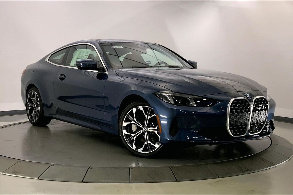 Used 2026 Arctic Race Blue Metallic BMW  image 11