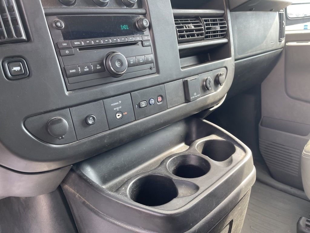 Used 2016 Cyber Gray Metallic Chevrolet 1WT image 15