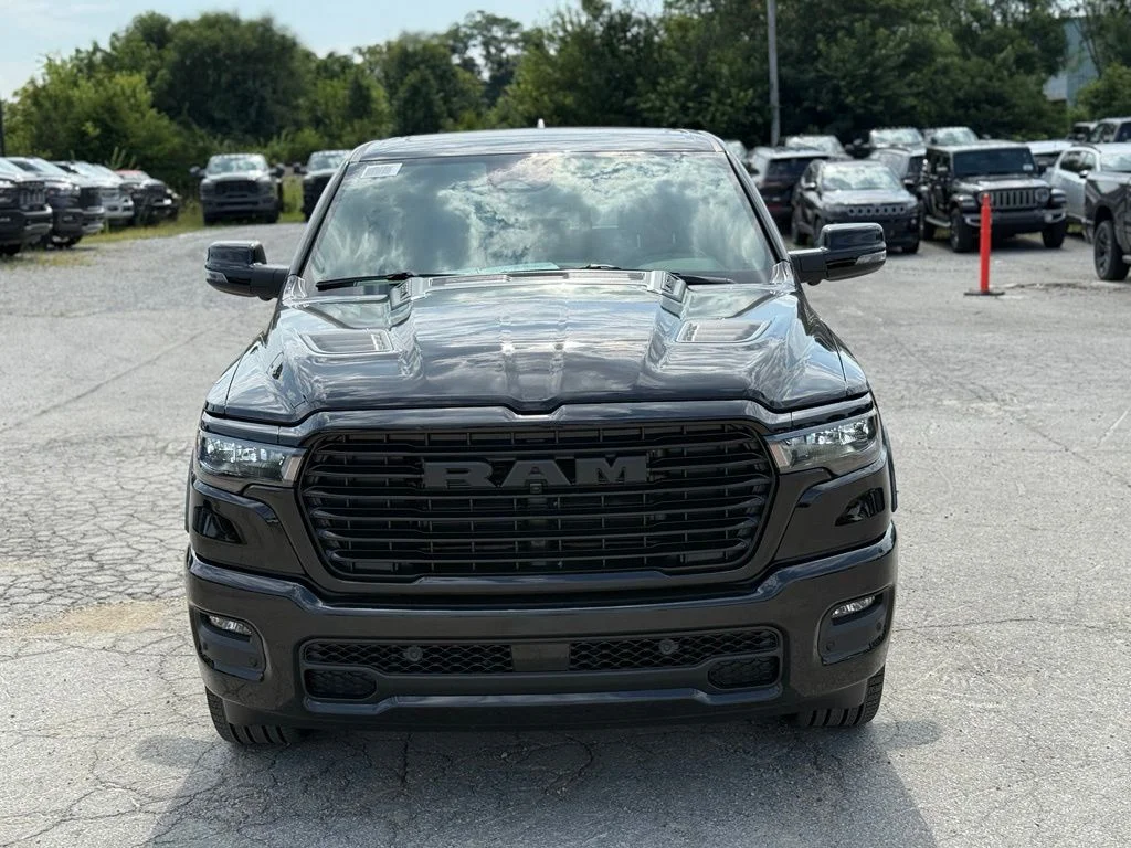 New 2026 Diamond Black Crystal Pearl-Coat Exterior Paint RAM Laramie image 3
