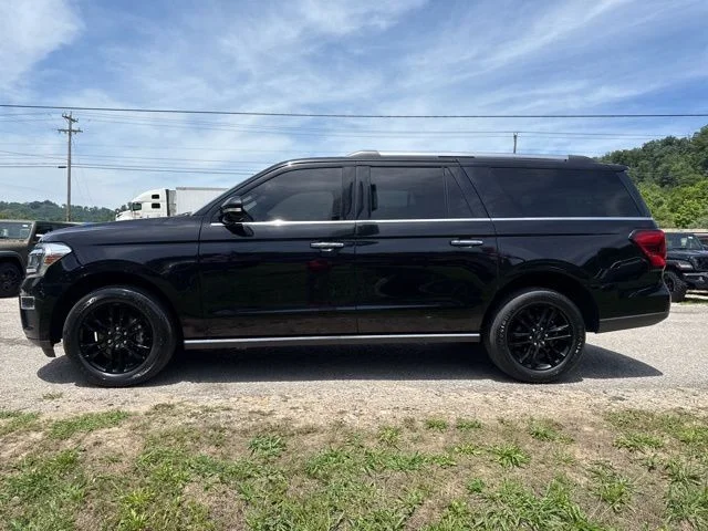 Used 2023 Black Ford Limited image 6