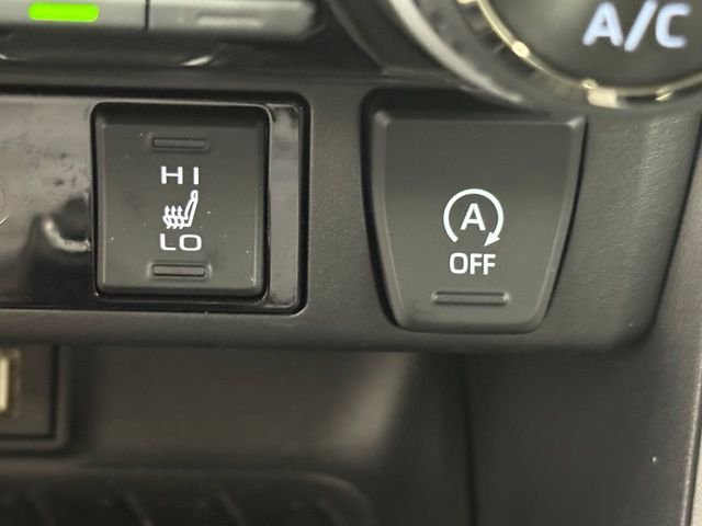 Used 2025 Beige Toyota XLE Premium image 32