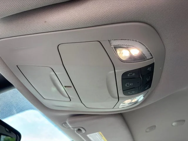 Used 2024 Silver Chrysler Touring L image 28