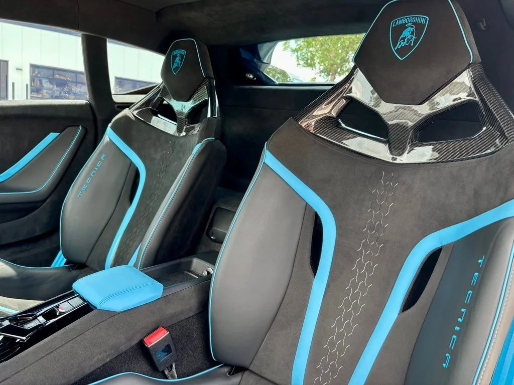 Used 2024 Nero Noctis Metallic Lamborghini  image 19
