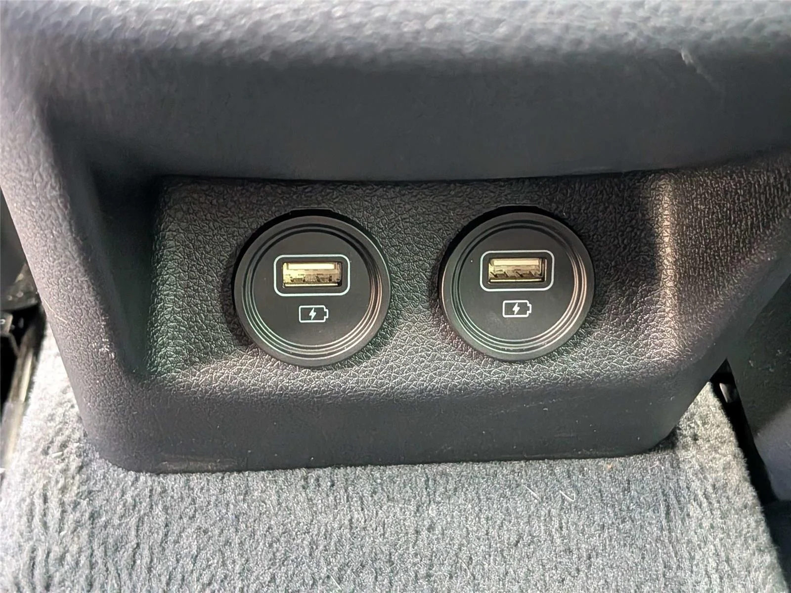 Used 2023 Black Kia GT-Line image 13