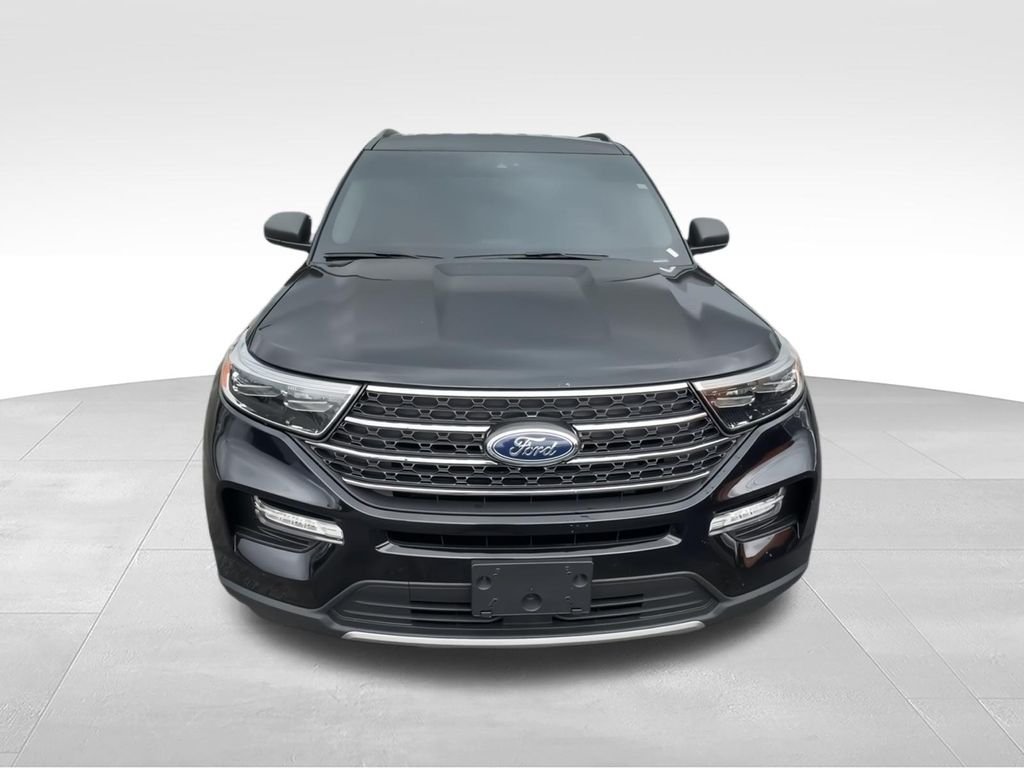 Used 2023 Black Ford XLT image 3