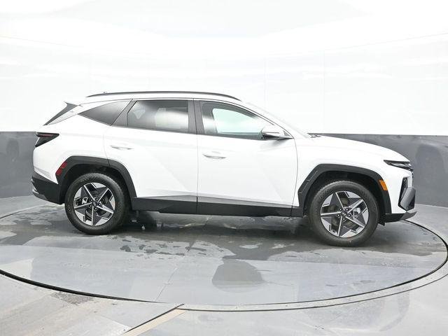 New 2026 White Hyundai SEL Premium AWD image 8