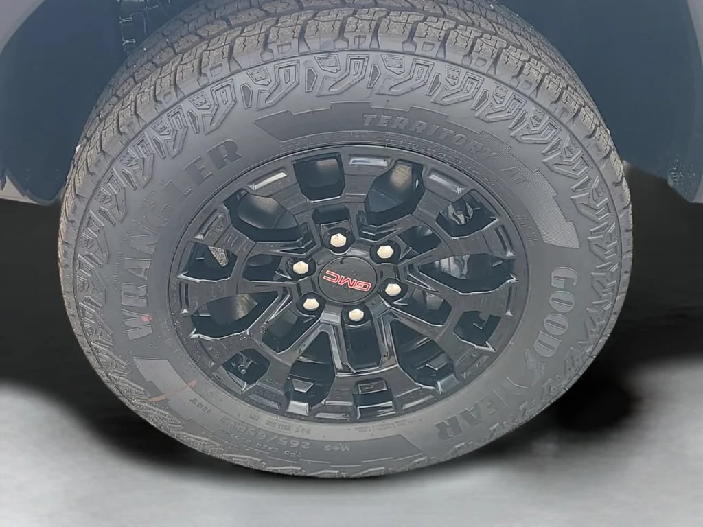 New 2026 Summit White GMC Elevation image 26