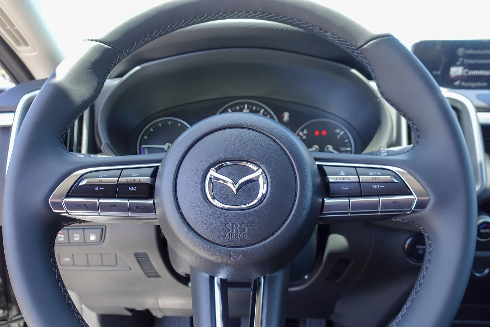 New 2026 Machine Gray Metallic Mazda Preferred image 18