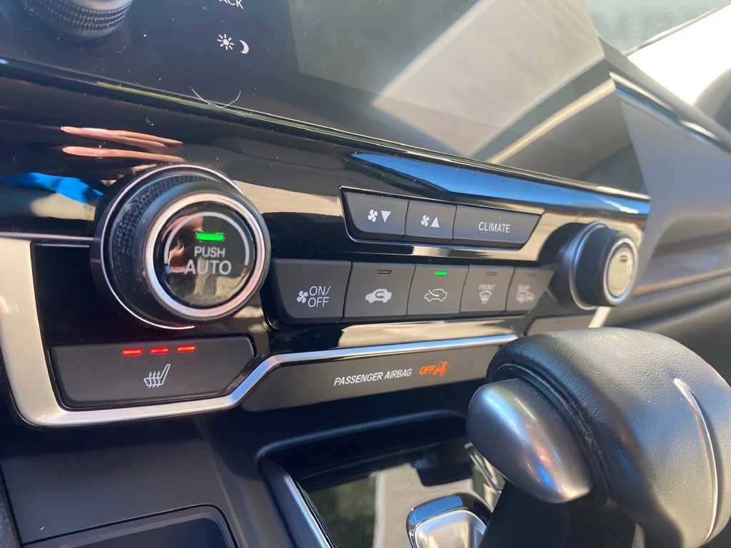 Used 2018  Honda Touring image 21