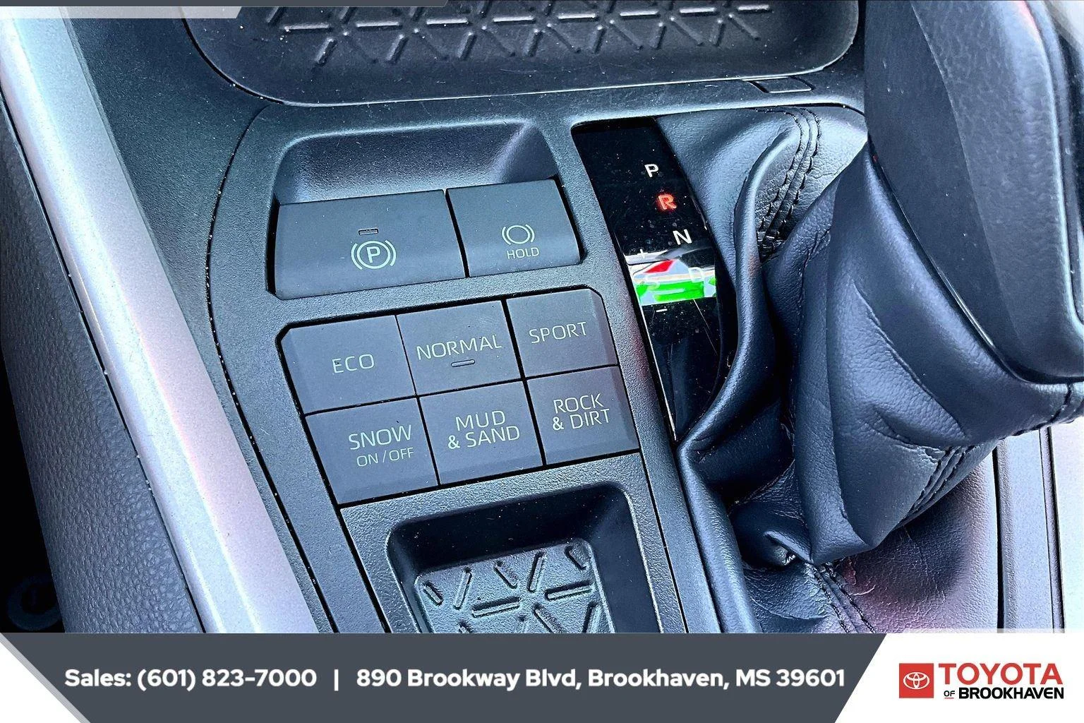 Used 2025 Magnetic Gray Metallic Toyota XLE image 23