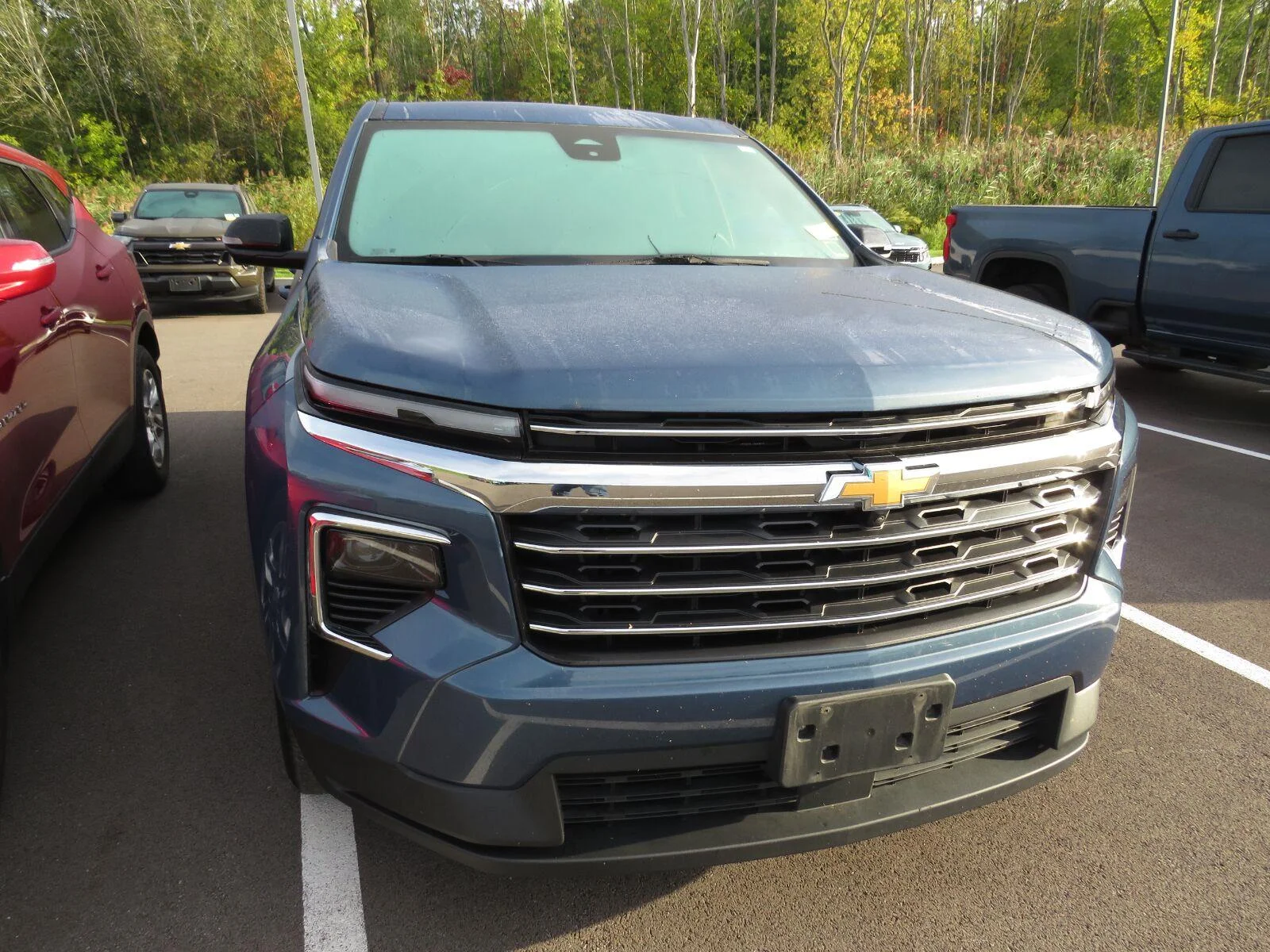 Used 2025 Lakeshore Blue Metallic Chevrolet LT image 3