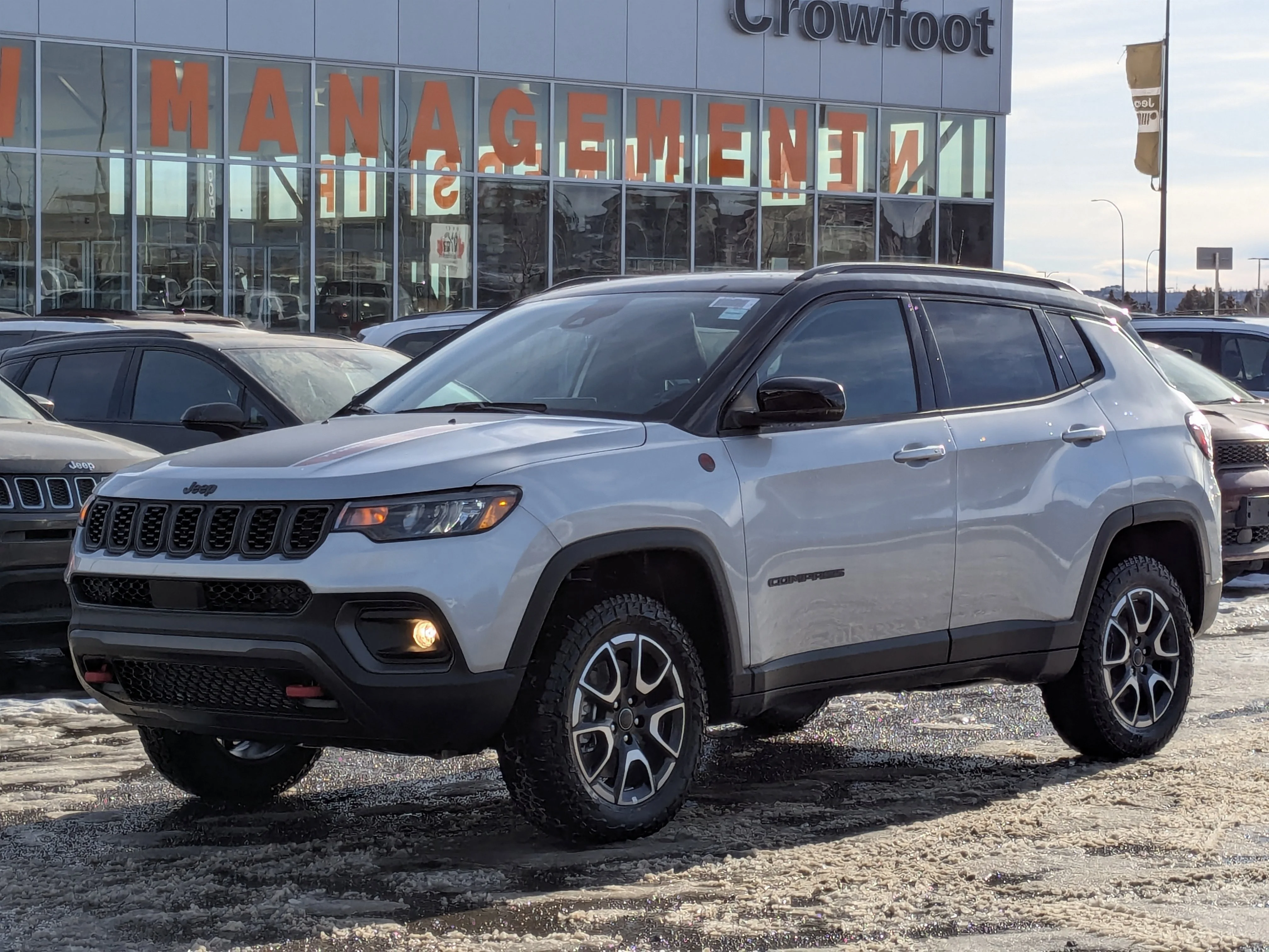 New 2026 Silver Jeep Trailhawk - Sun,Sound&Nav Group/Pano Roof image 4