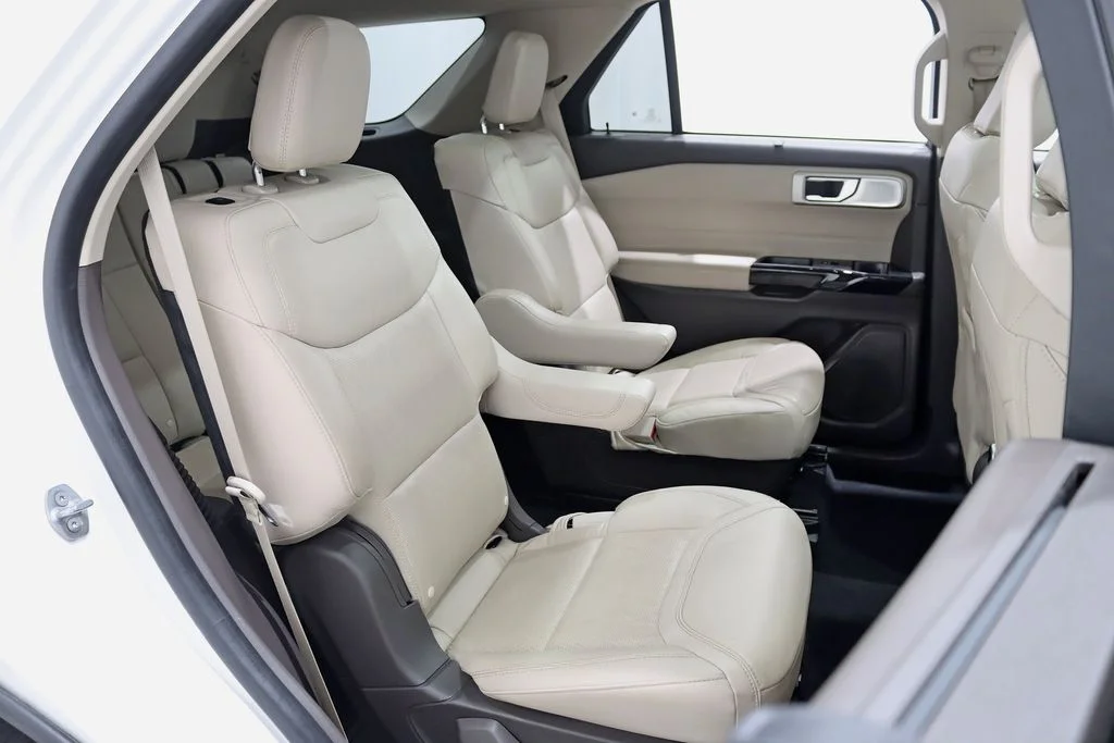 Used 2022 White Ford Platinum image 29