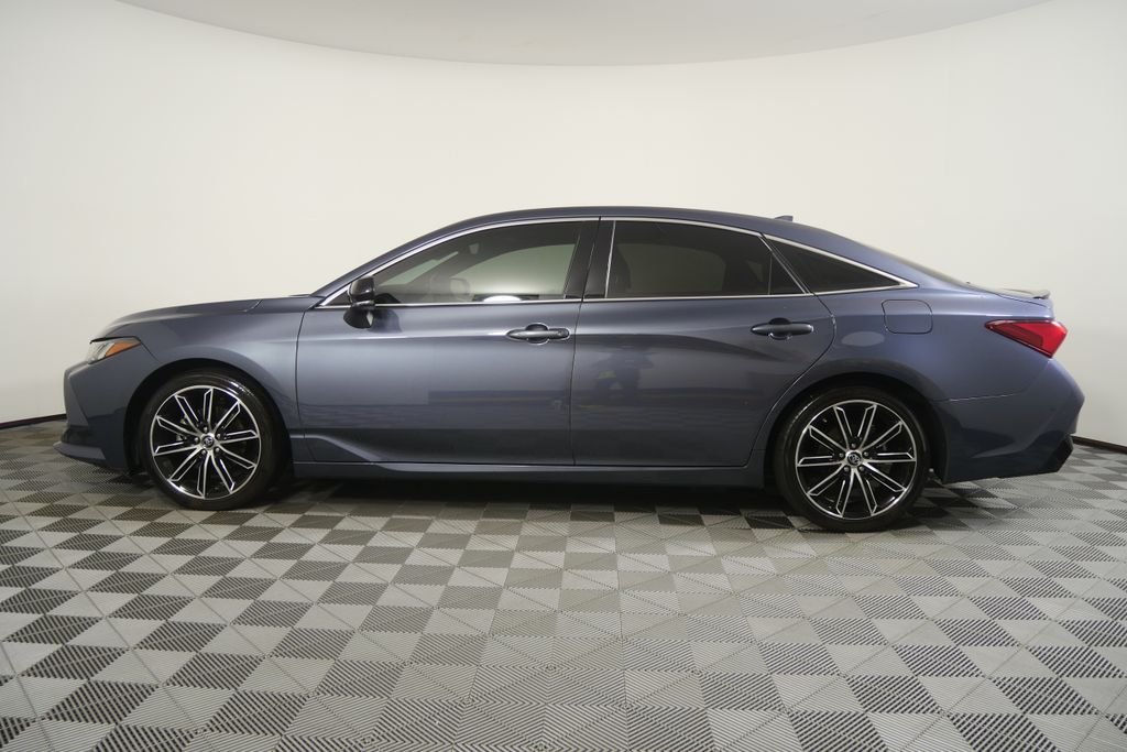 Used 2019 Harbor Gray Metallic Toyota XLE image 2