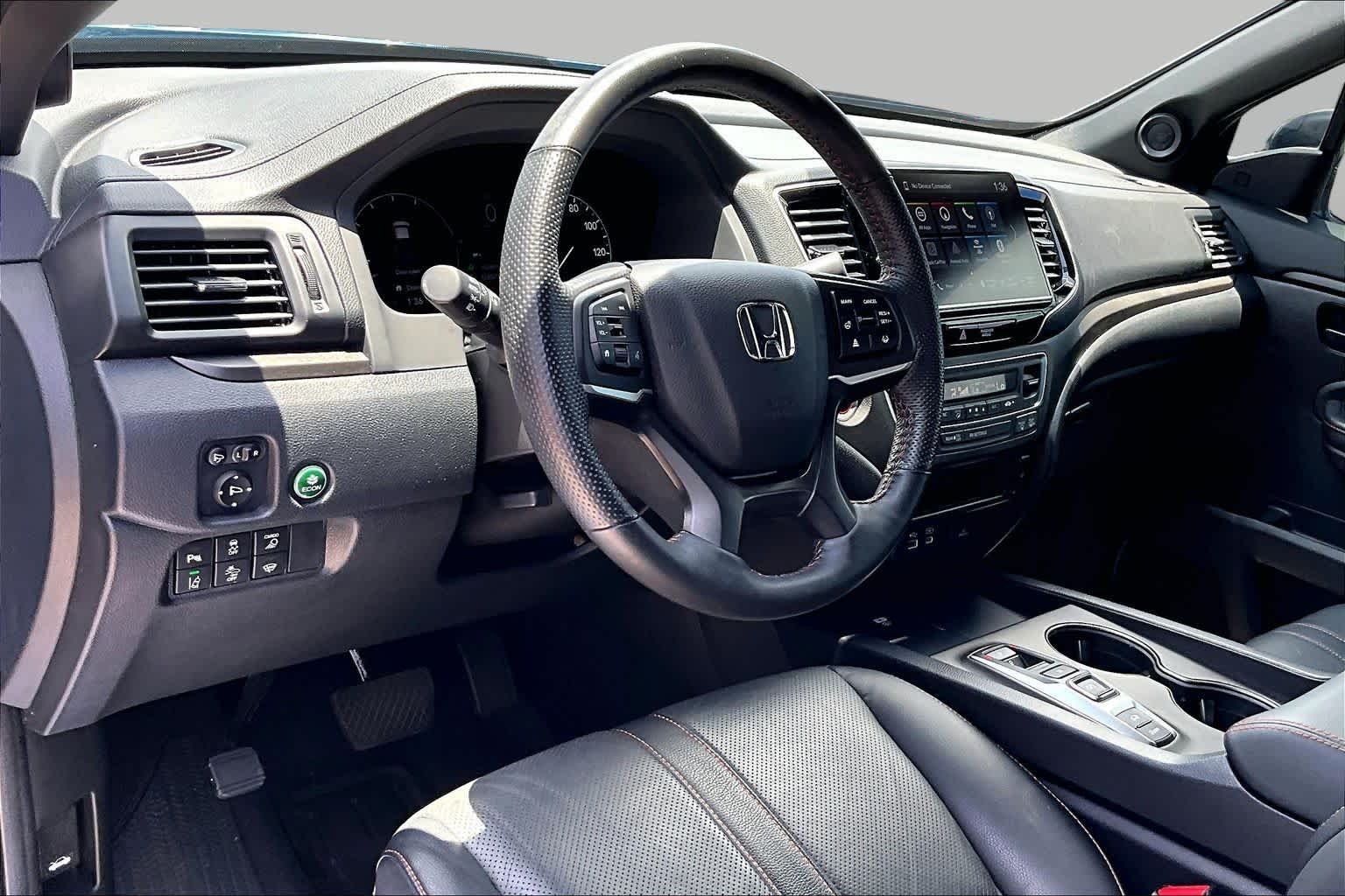 Used 2024 Diffused Sky Pearl Honda TrailSport image 18