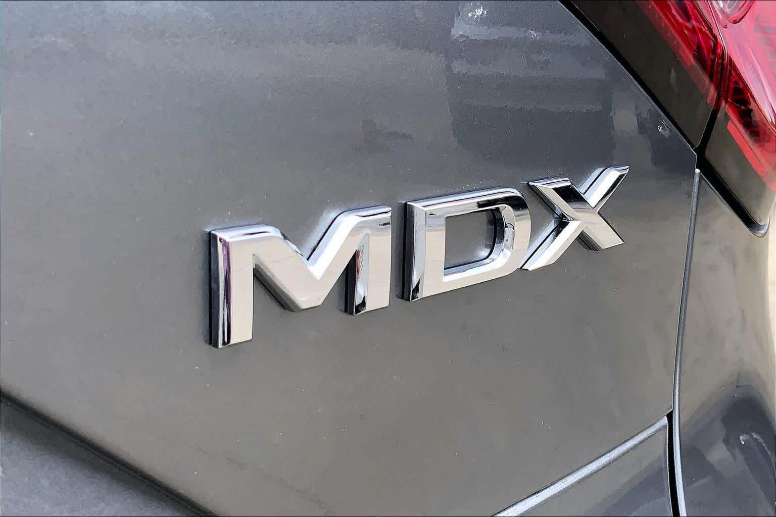 Used 2025 Liquid Carbon Metallic Acura w/Technology Package image 10
