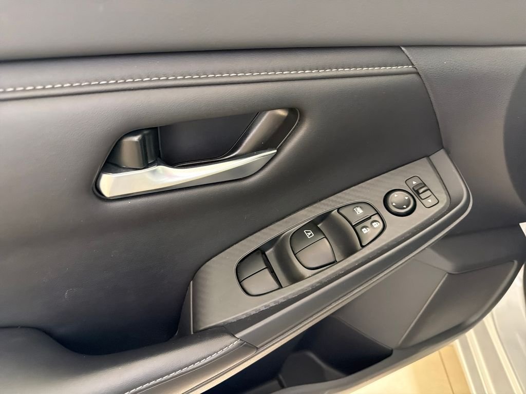 Used 2023 Brilliant Silver Metallic Nissan SV image 11