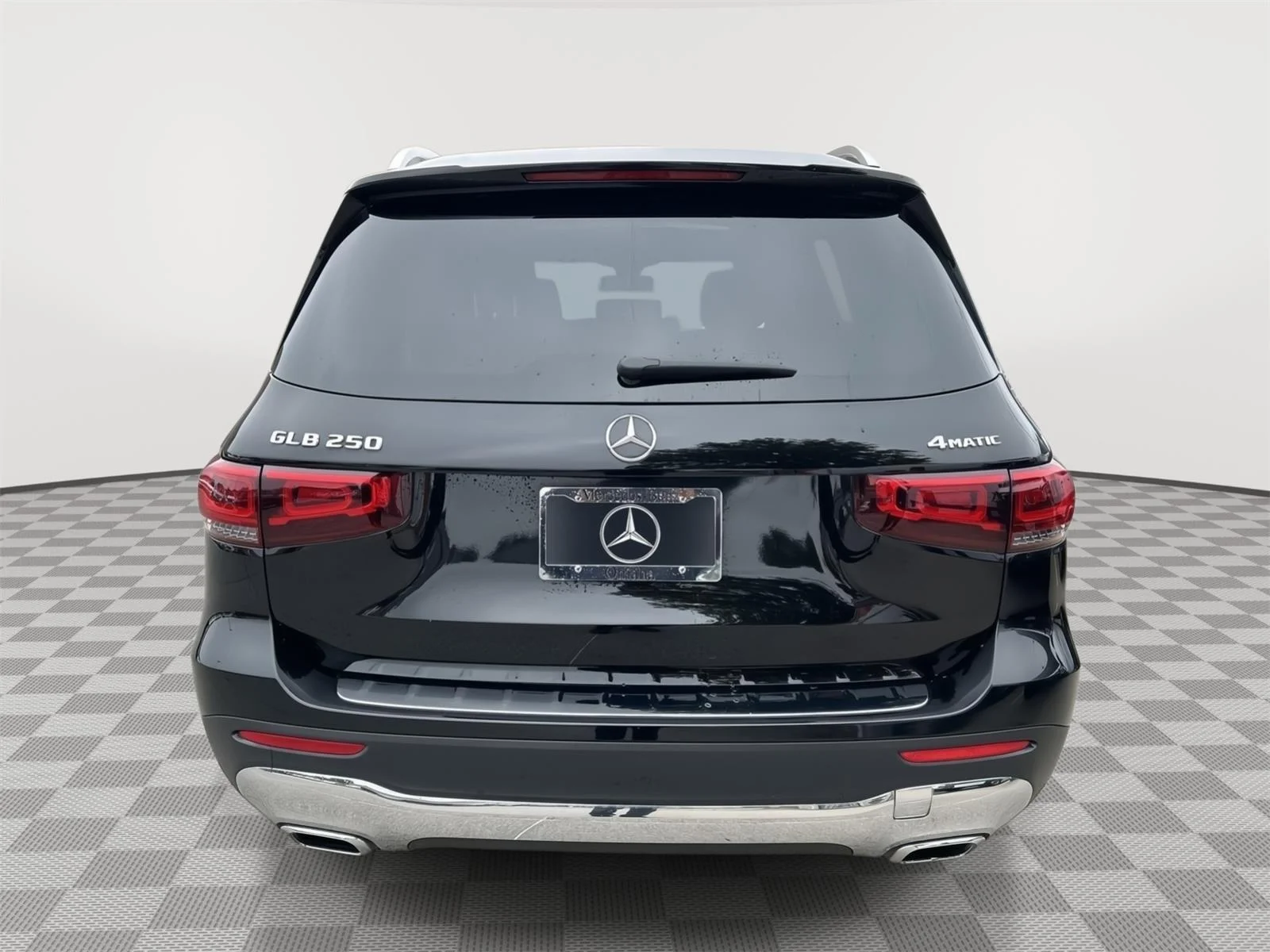 Certified Used 2023 Night Black Mercedes-Benz GLB 250 image 4