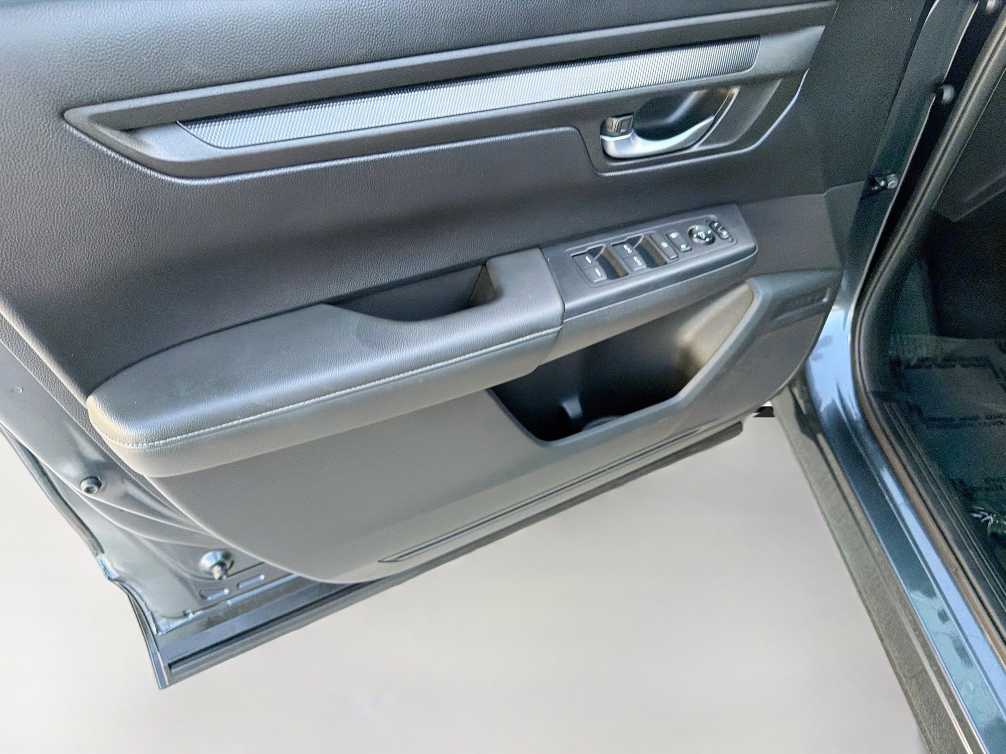2024 Honda CR-V EX - Photo 19