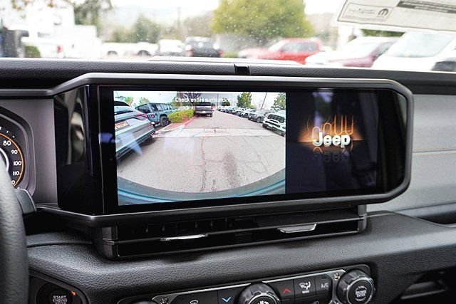 New 2026 Bright White Clear-Coat Exterior Paint Jeep Sport image 31