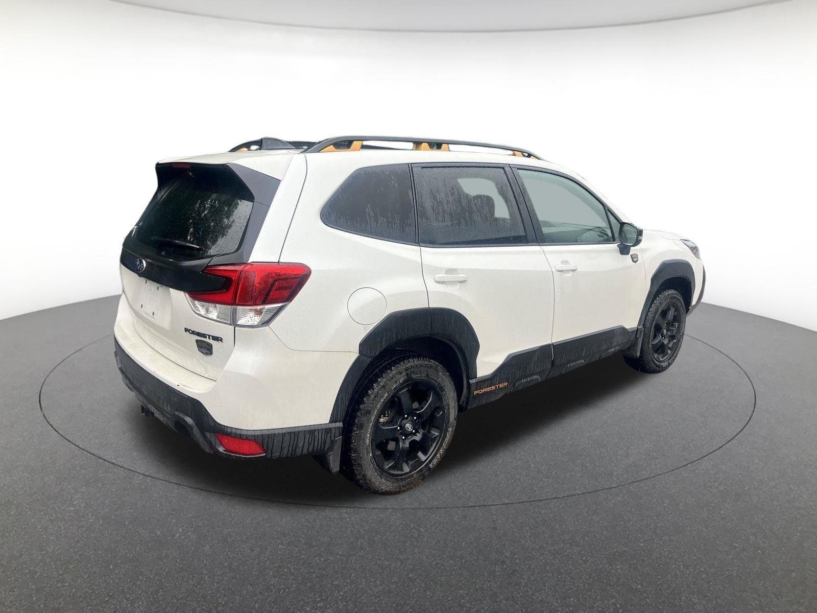 Used 2024 Crystal White Pearl Subaru Wilderness image 7