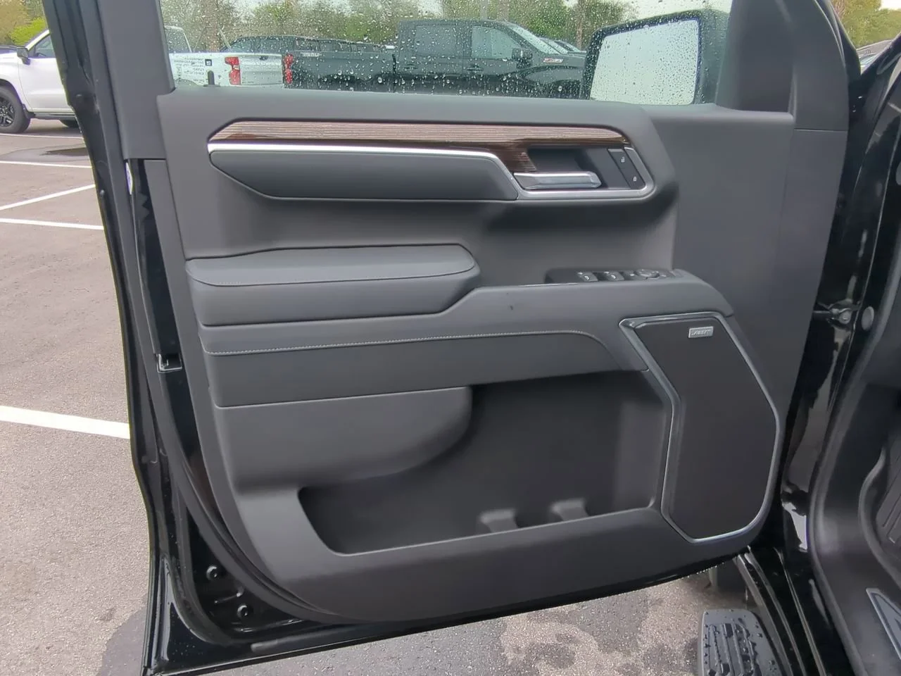 New 2026 Onyx Black GMC Elevation image 21