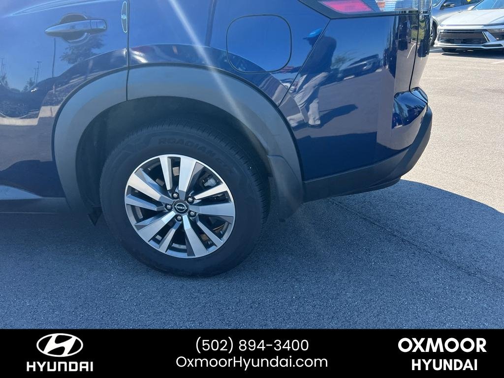 Used 2023 Deep Ocean Blue Pearl Nissan SL image 14