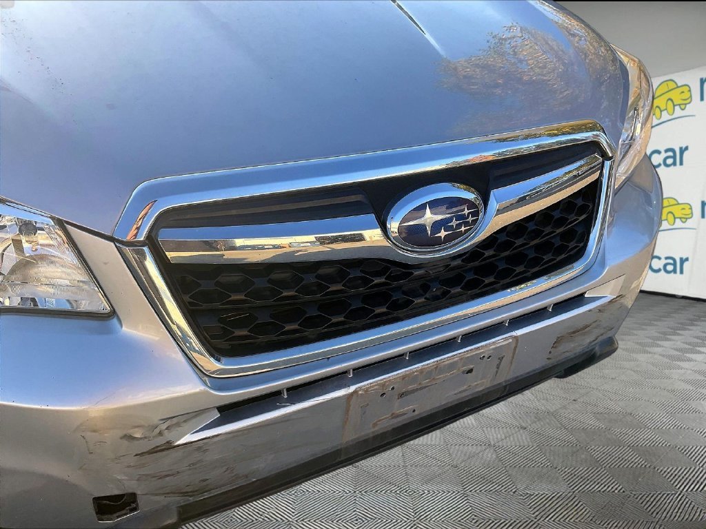 Used 2016 Silver Subaru 2.5i Limited image 5