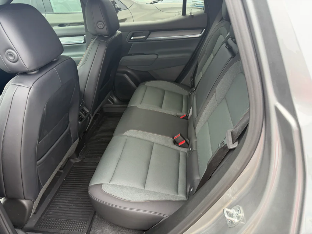 Used 2026 Sterling Metallic GMC AT4 image 5