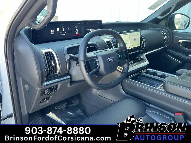 New 2027 Star White Metallic Tri-Coat Ford Platinum image 33