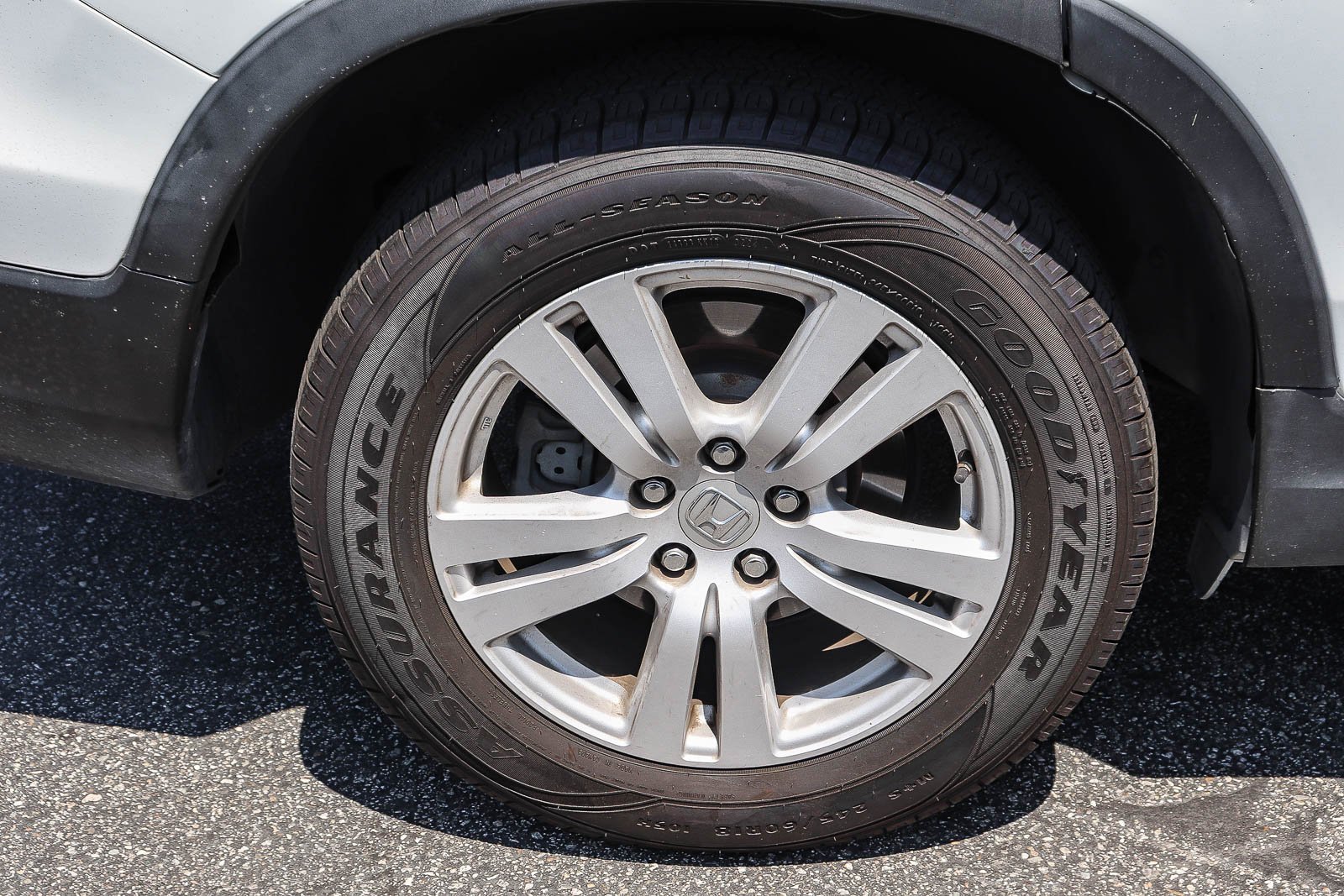 Used 2018 White Diamond Pearl Honda LX image 8