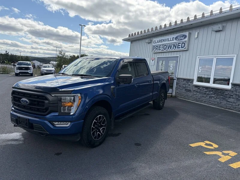 Used 2022 Blue Ford XLT image 2