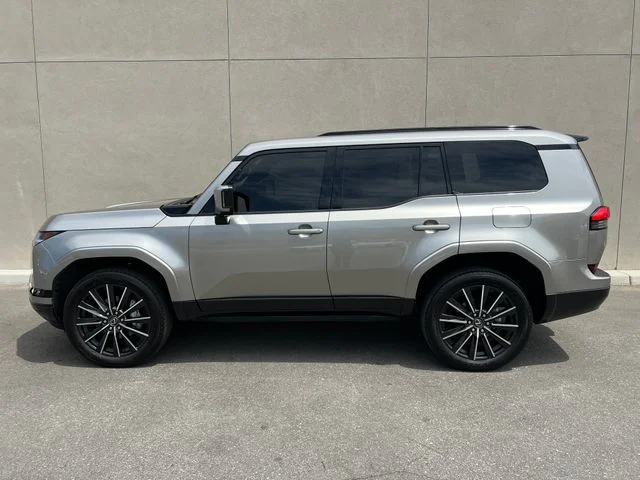Used 2026 Atomic Silver Lexus 550 Luxury+ image 4