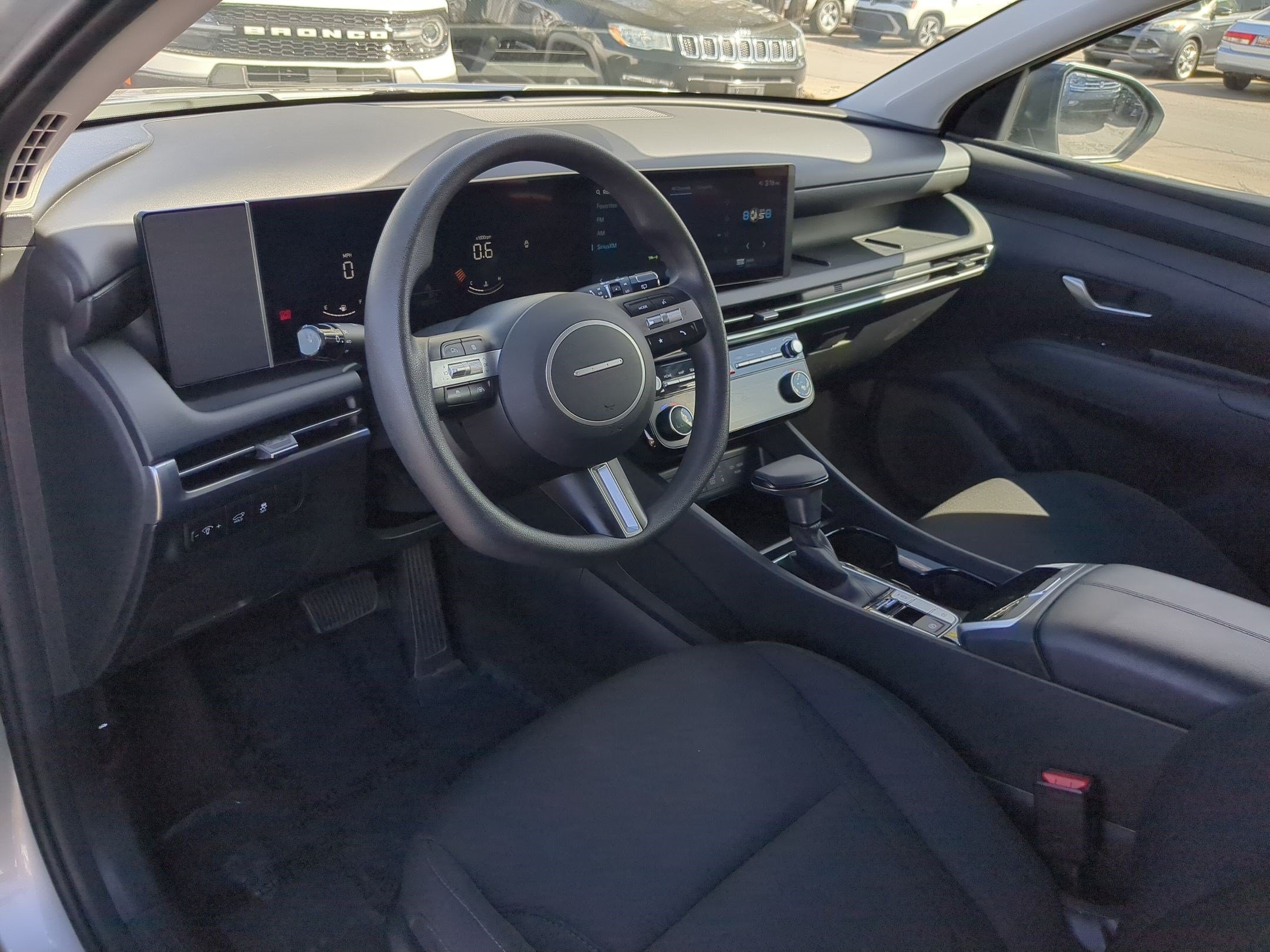 2025 Hyundai Tucson SEL - Photo 14
