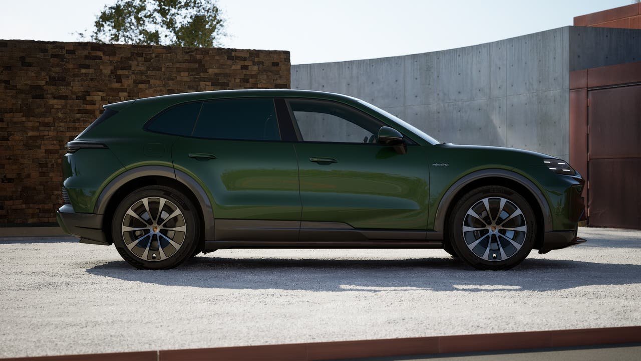 New 2026 Oak Green Metallic Neo Porsche S Electric image 6