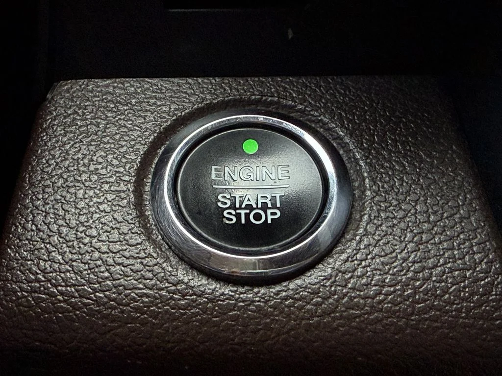 Used 2016  Ford King Ranch image 22
