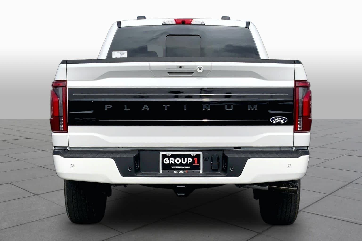 New 2026 Star White Metallic Tri-Coat Ford Platinum® image 4