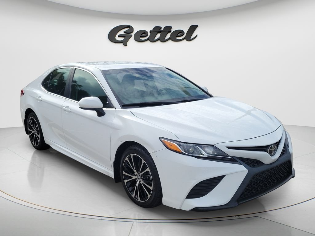 Certified Used 2018 White Toyota SE image 3