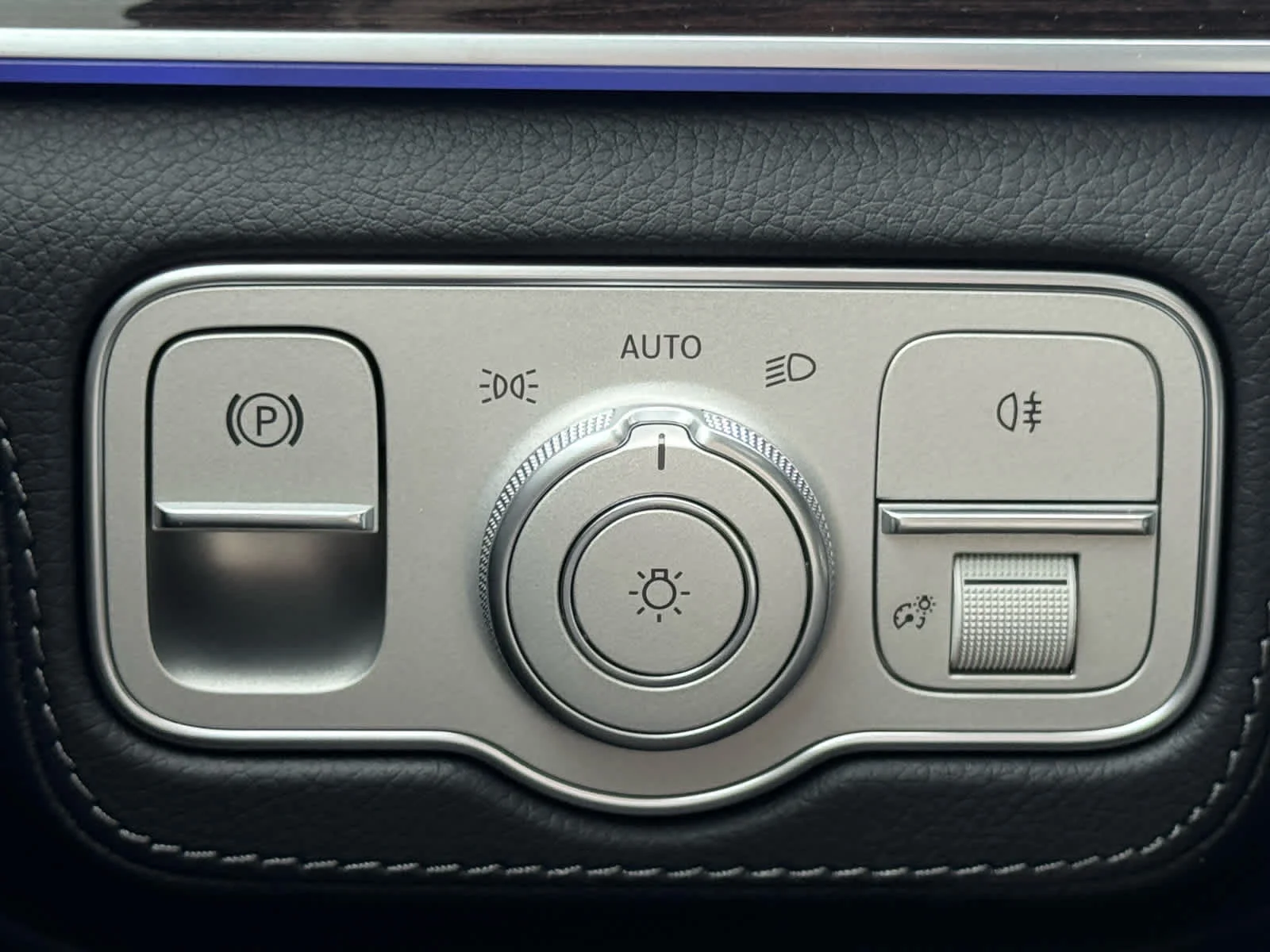 New 2026 Obsidian Black Metallic Mercedes-Benz GLS 450 image 31