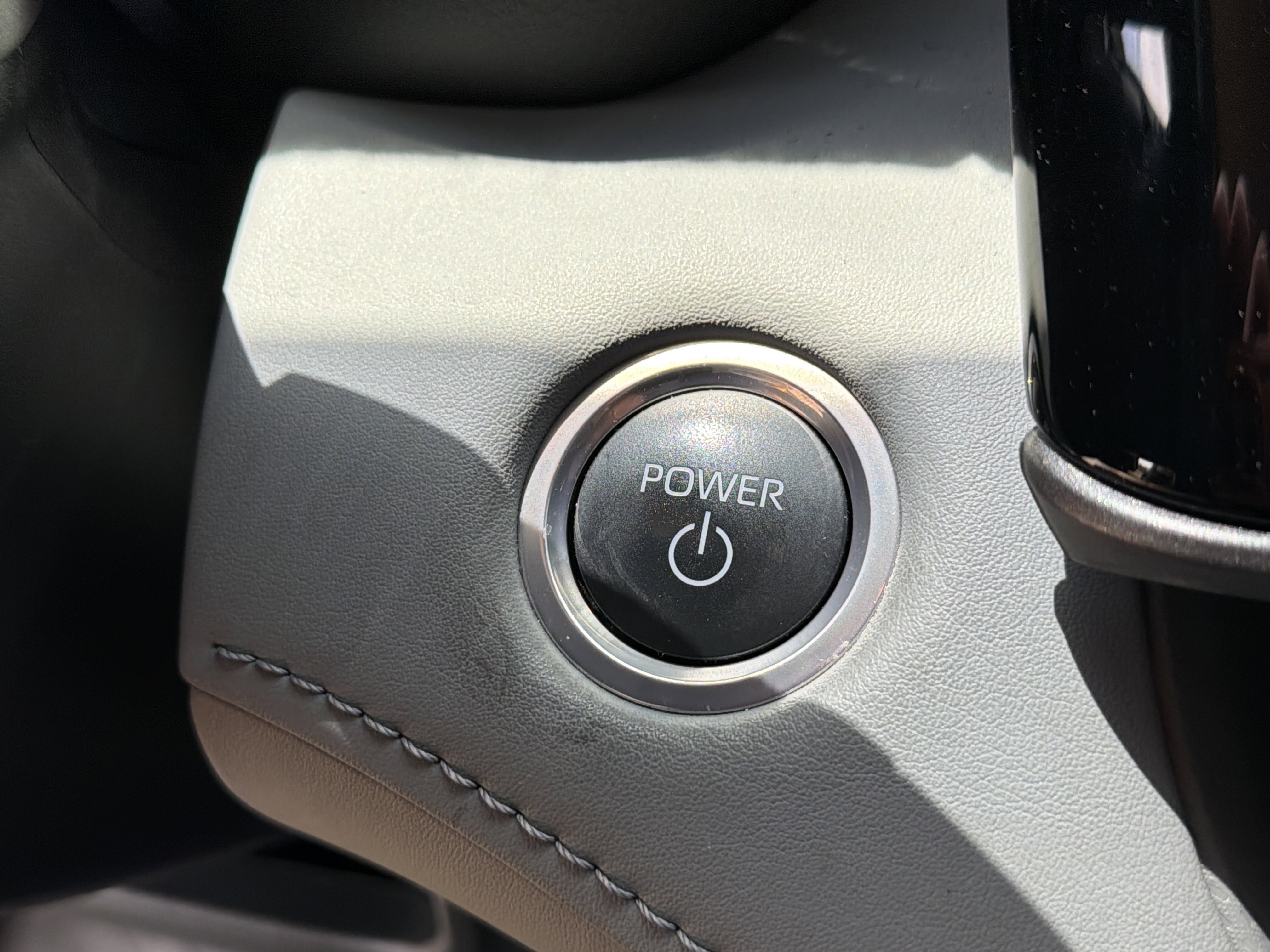 Used 2024 Moon Dust Toyota XLE image 29