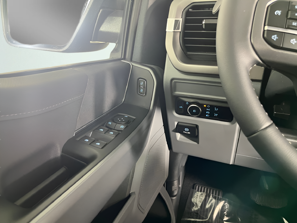 New 2026 White Ford XLT image 18
