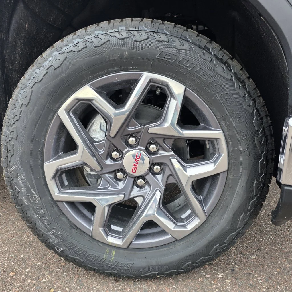 2026 GMC Sierra 1500 SLT - Photo 6