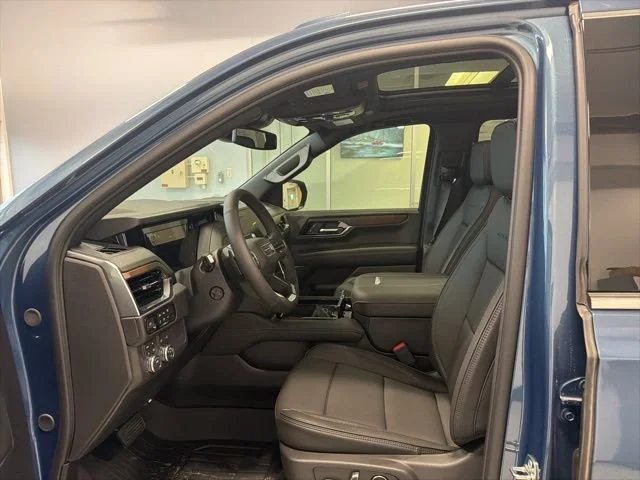 2026 GMC Yukon XL Denali - Photo 20