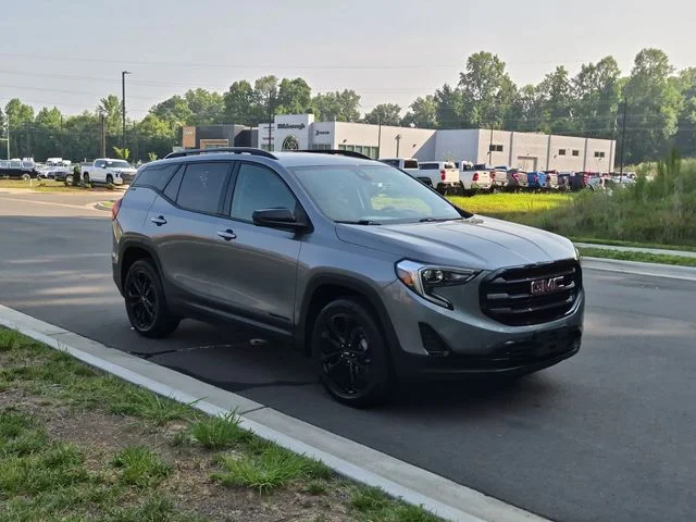 Used 2021 Gray GMC SLE image 15