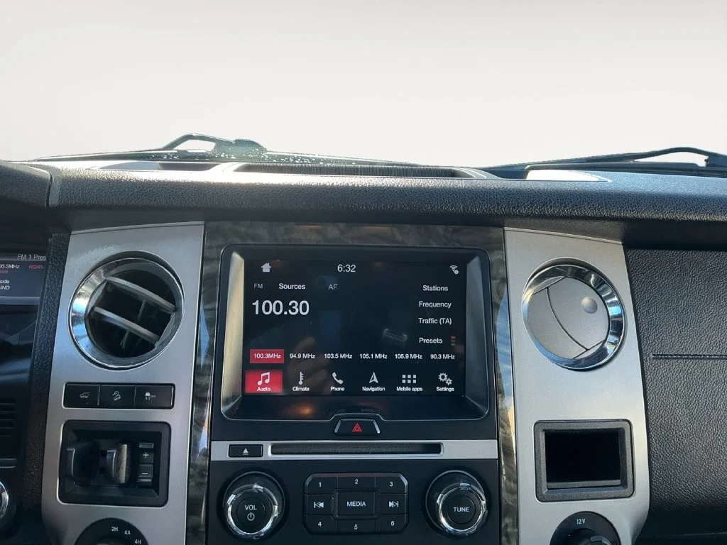 Used 2017 Gray Ford Limited image 21