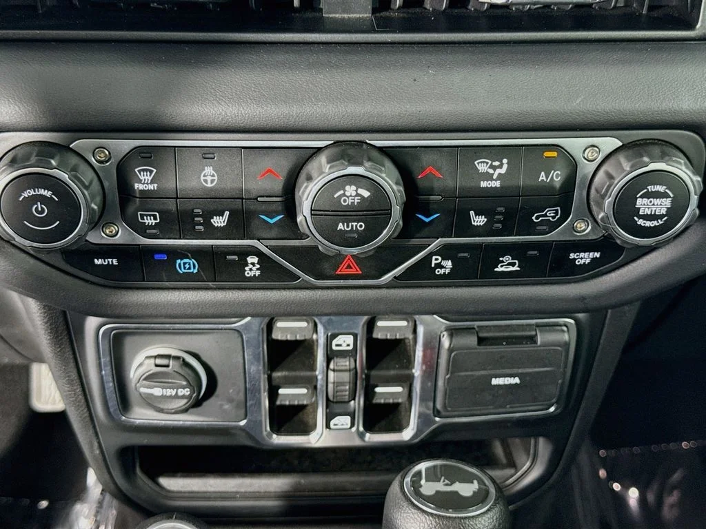 Used 2025 White Jeep Sahara 4xe image 15