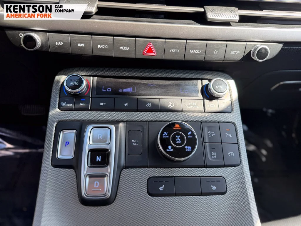 Used 2025 Silver Hyundai SEL image 22