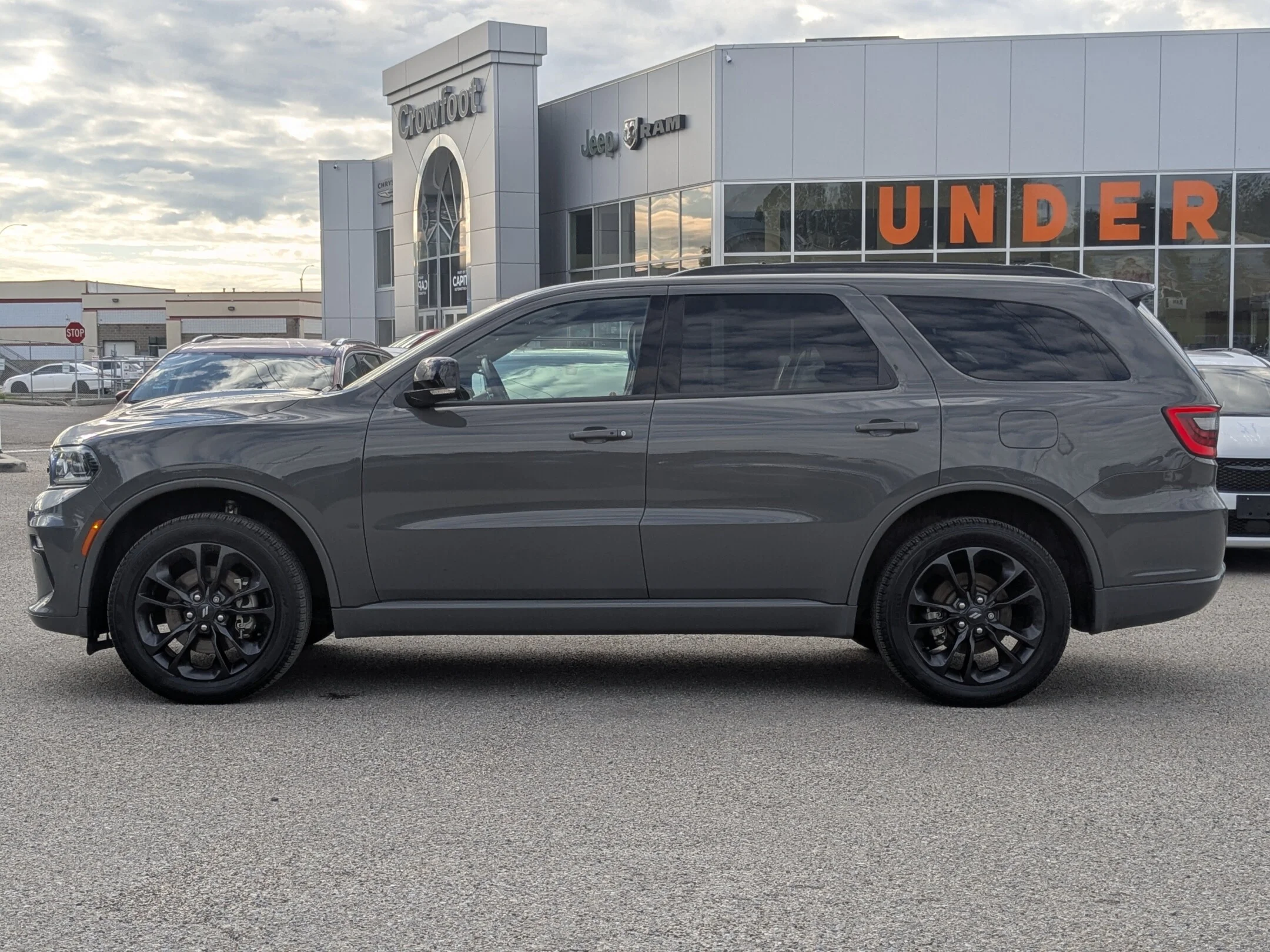 Certified Used 2023 Grey Dodge GT Plus - - AWD - Blacktop Pkg - Park Assist - 10.1 Touchscreen - Captain Chairs & More! image 5